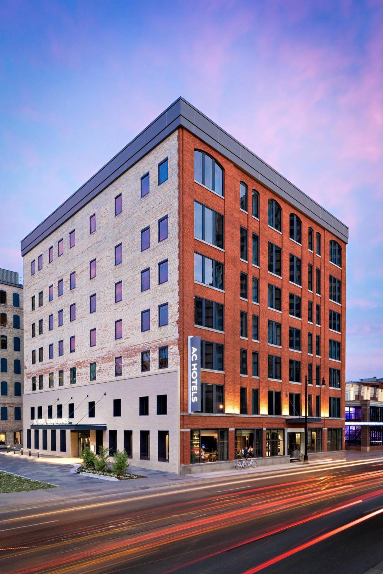 Ac Hotel By Marriott Grand Rapids Downtown Eksteriør billede